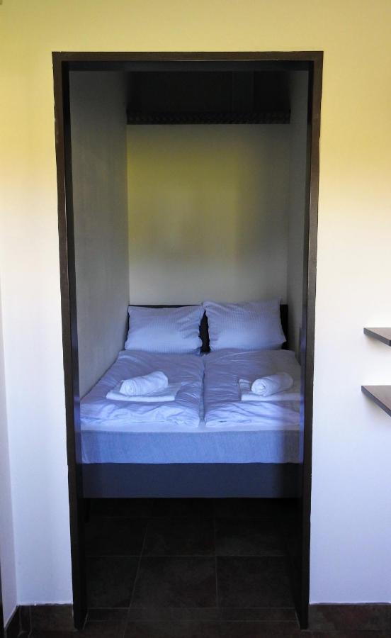 Apartmany Vinarstvi Klucov Lstibor Экстерьер фото