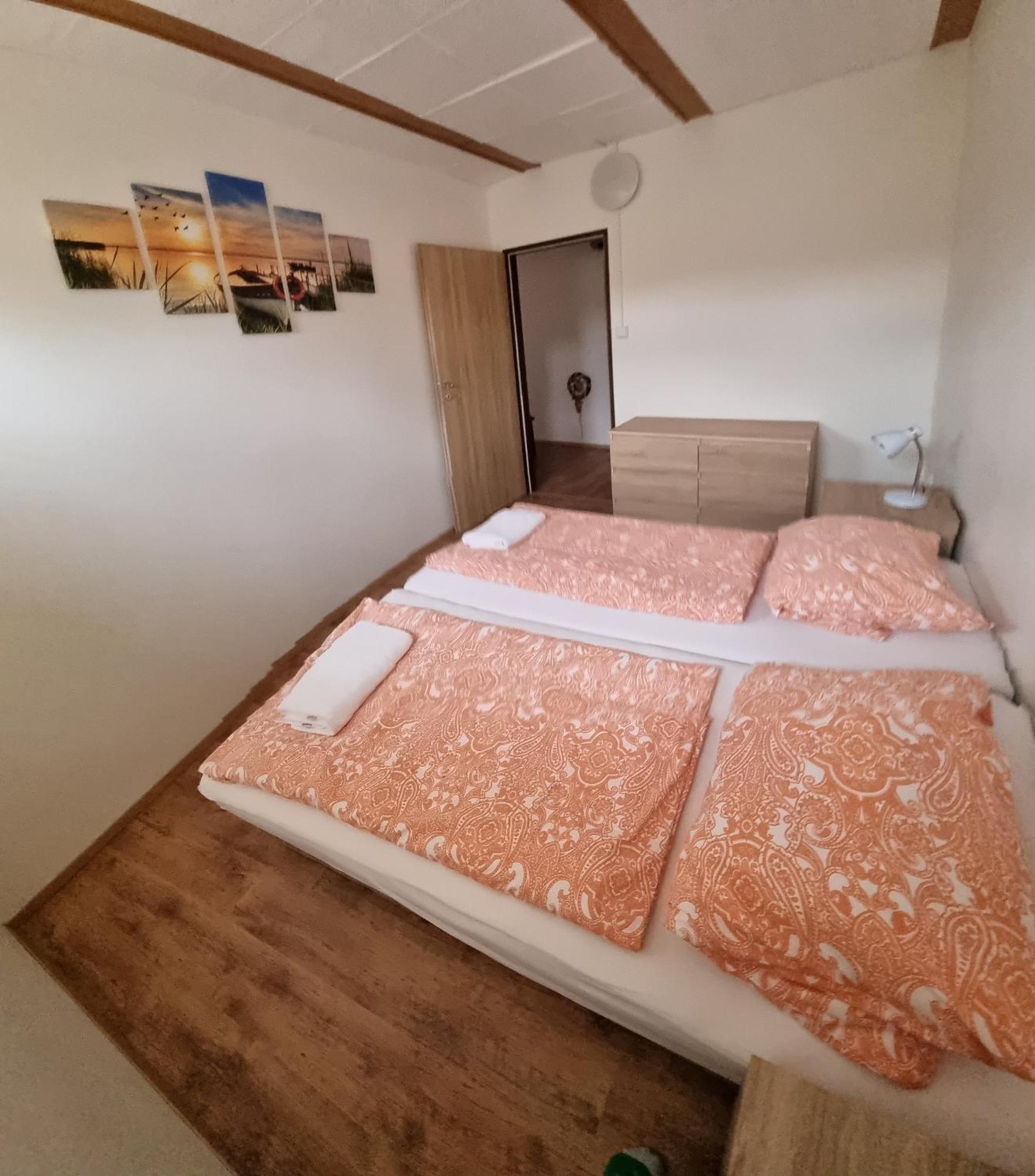 Apartmany Vinarstvi Klucov Lstibor Экстерьер фото